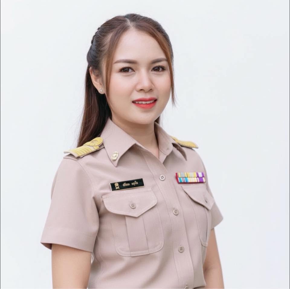 นางสาวศศิวิมล บุญยืน